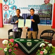UMSB Siapkan Alumninya dengan Workshop Career Development