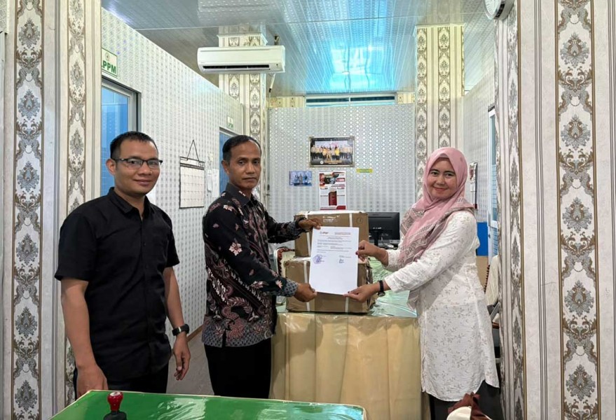 LKUI Serahkan Hibah Buku dari Tamil Nadu India ke Perpustakaan UM Sumatera Barat