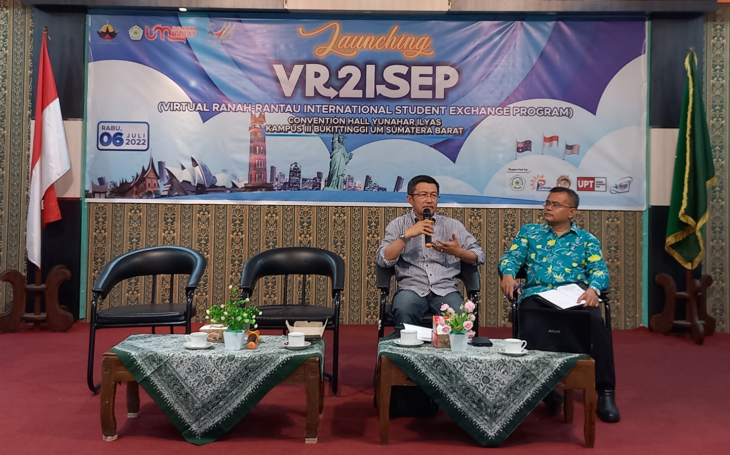 Kaji Jati Diri Orang Minangkabau Bersama Dirwan Ahmad Darwis