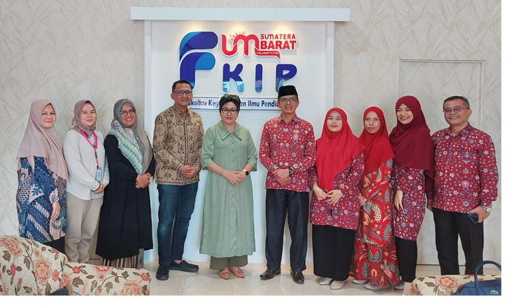 FKIP UM Sumatera Barat Dan Himpunan Penerjemah Indonesia (HPI) Tanda Tangani PKS Pengembangan Tri Dharma Perguruan Tinggi 