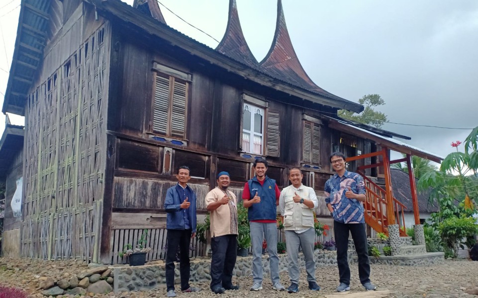 Bangkitkan Perekonomian Masyarakat Kampuang Sarugo, UM Sumatera Barat Dan BSI Jalin Sinergitas