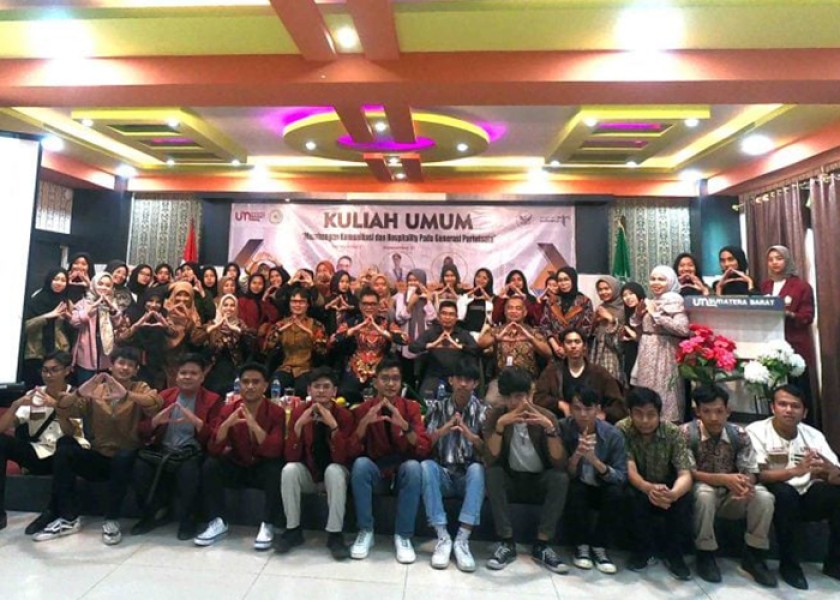 Fakultas Pariwisata UM Sumatera Barat Datangkan Ferdi Arminius 
