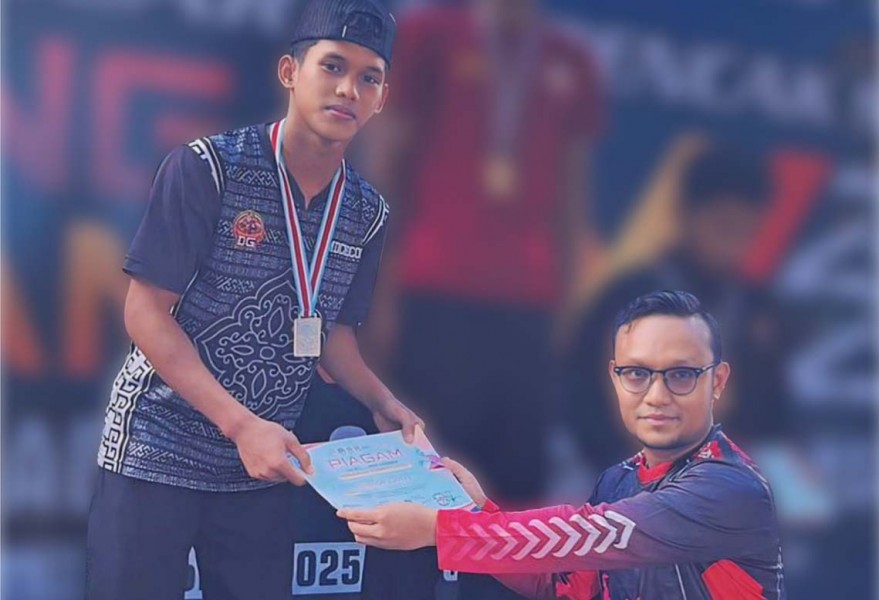 M. Danil, Mahasiswa Fekon UM Sumatera Barat Sabet Medali Perak Kejuaraan Pencak Silat Dang Tuanku VI