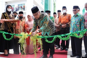 Wakil Walikota Bukittinggi Resmikan Masjid Megah UM Sumbar