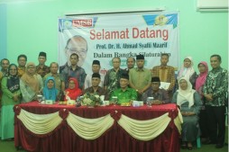 Kunjungan Buya Syafii Maarif ke Universitas Muhammadiyah Sumatera Barat
